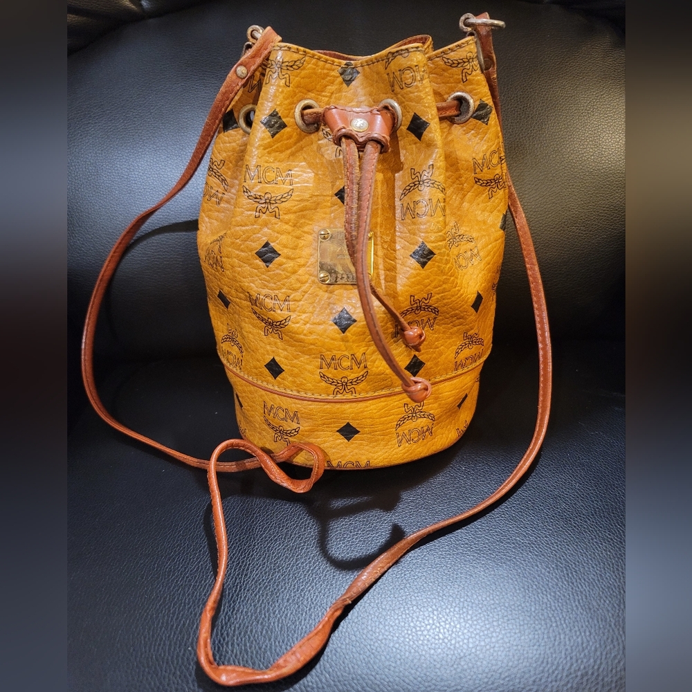 Vintage MCM Visetos Drawstring Bucket Bag Pochette Cognac Brown Leather
